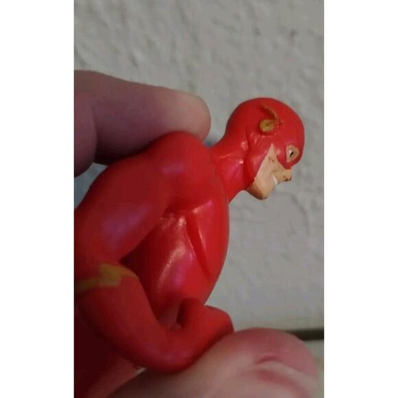 DC COMICS FLASH 5” ACTION FIGURE RUBBER TOY - Bendable - Picture 4 of 7